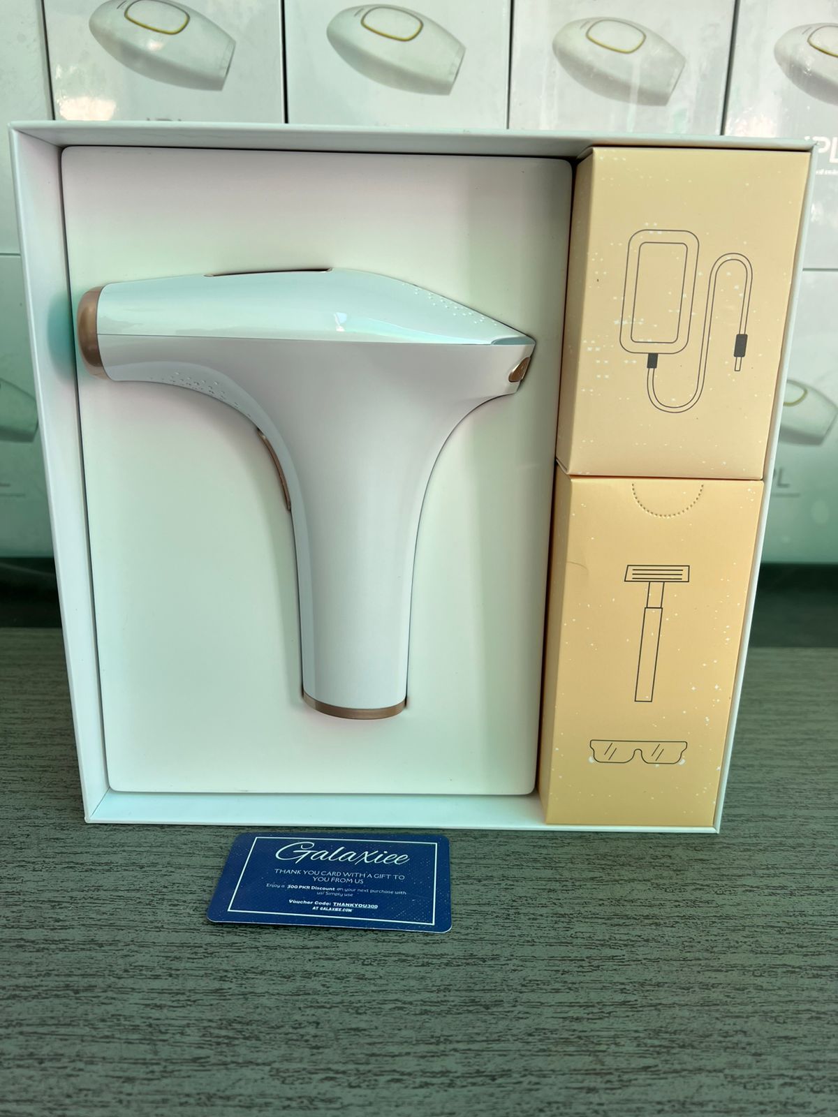 3 - in - 1 IPL Laser Hair Removal device with 9 Levels, Painless & Smooth - Galaxiee.com