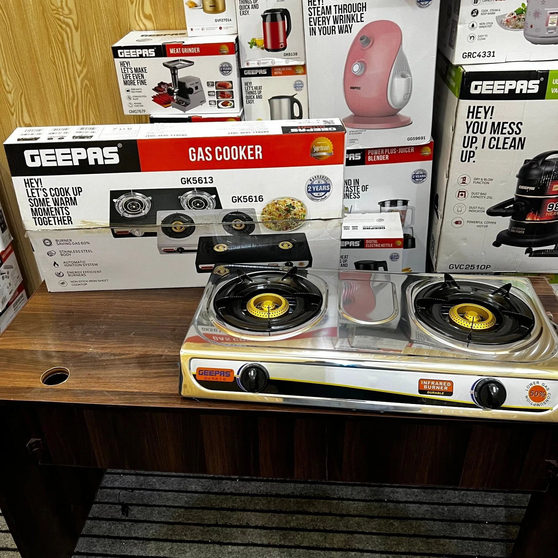 Geepas Gas Cooker GK5616 & GK5613 - Galaxiee.com