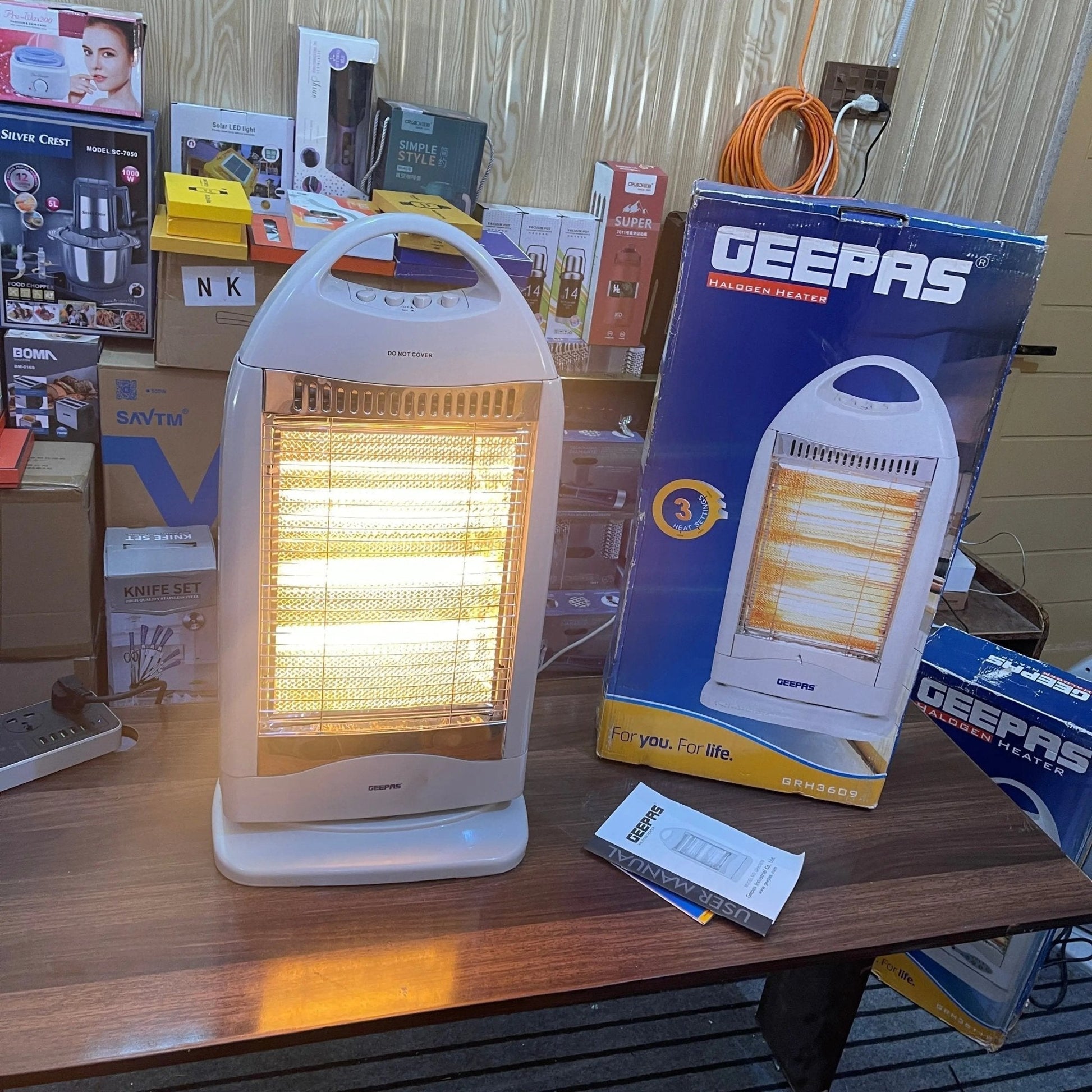 Geepas Halogen Heater GRH3609 - Galaxiee.com