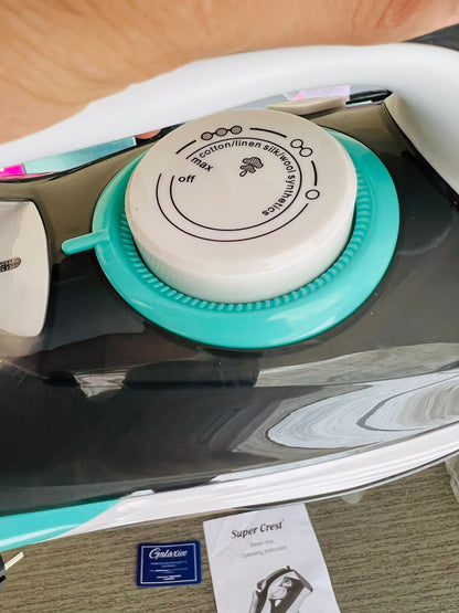 Supercrest Steam Iron Lot Imported - Galaxiee.comiron